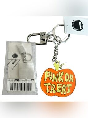 Victoria’s Secret PINK Halloween PINK OR TREAT Pumpkin Keychain Glow in the dark
